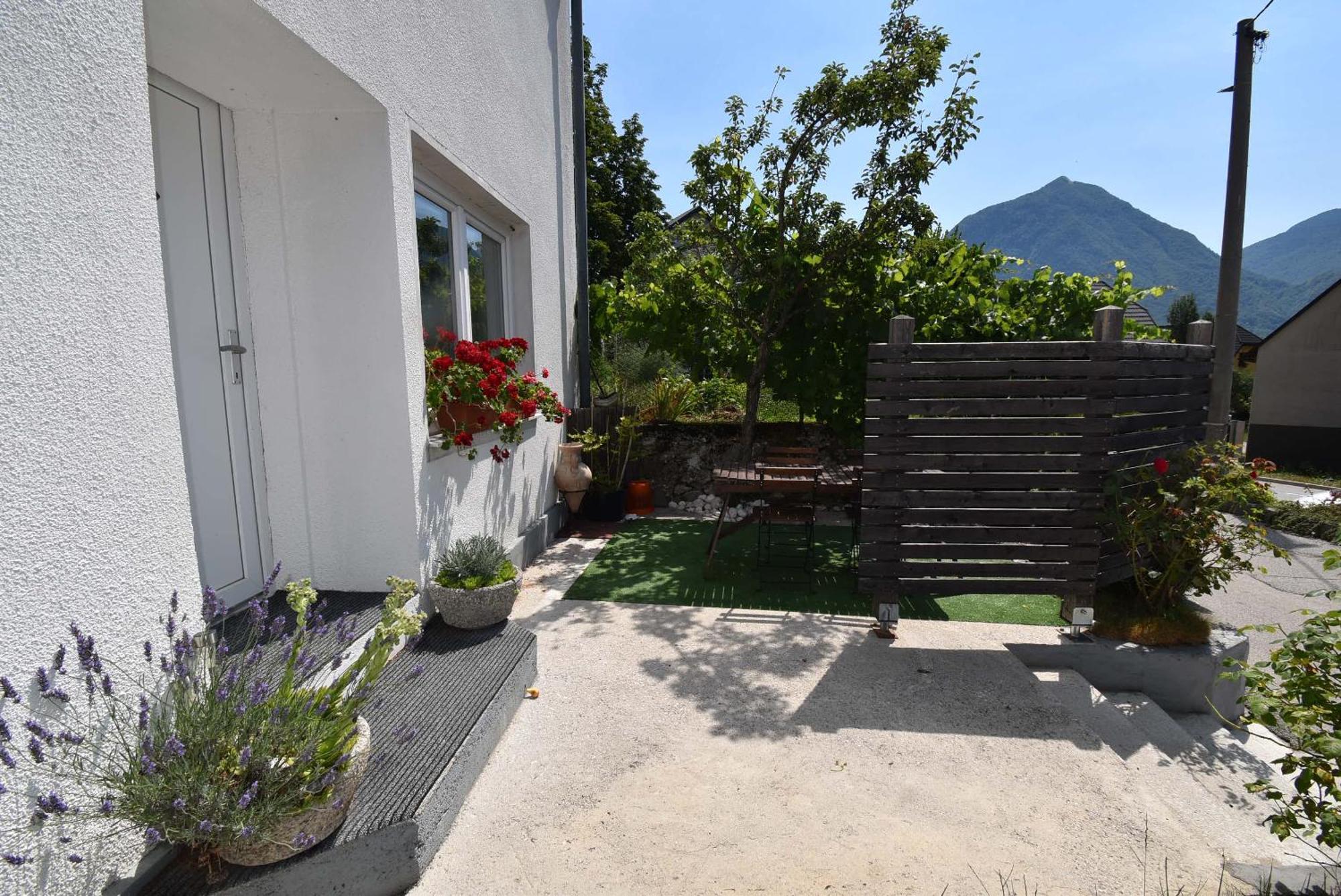 Apartments Free Alps, Massage & Wine Bovec Dış mekan fotoğraf