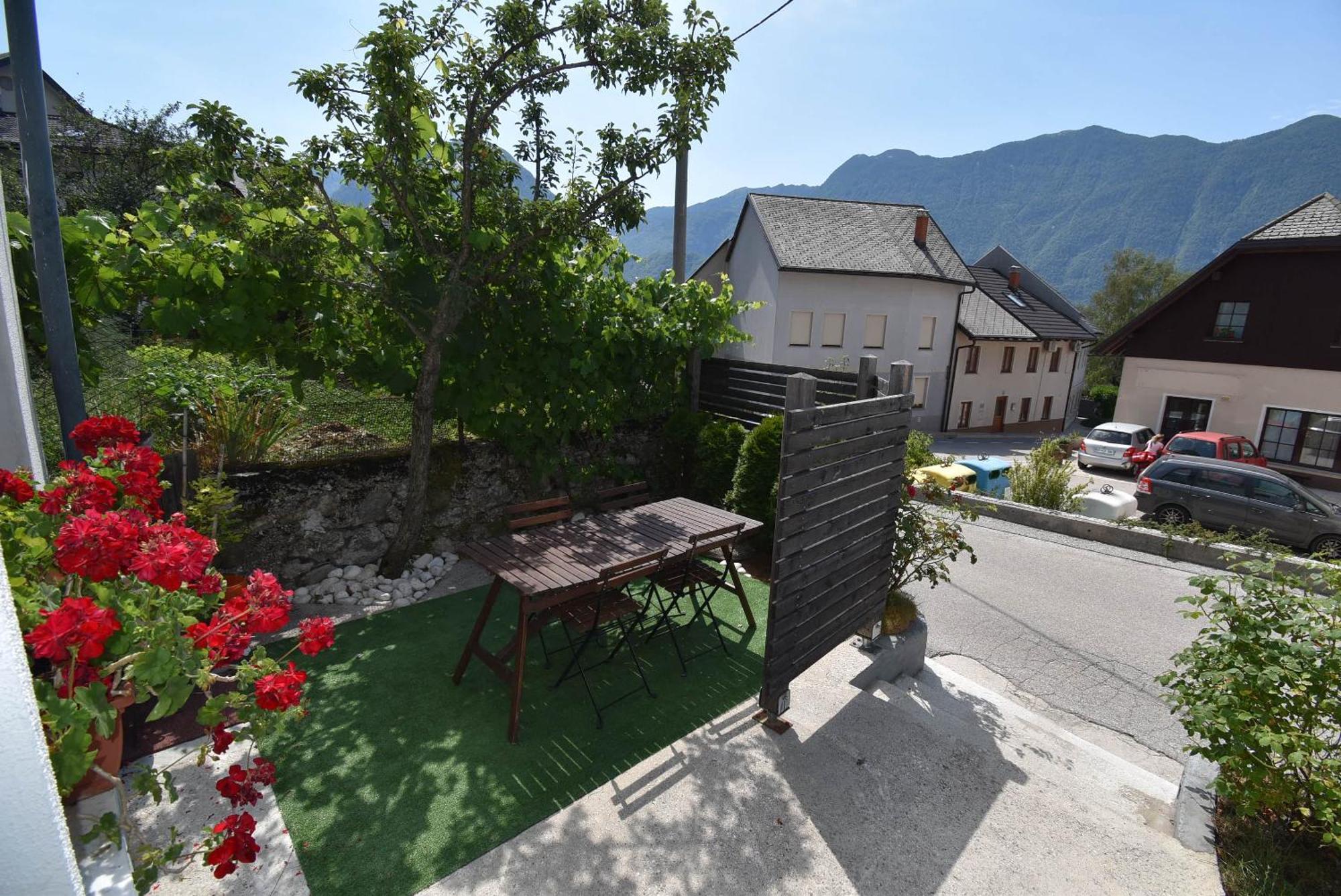 Apartments Free Alps, Massage & Wine Bovec Dış mekan fotoğraf